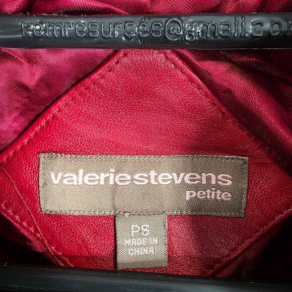 Womens Valerie Stevens Petite Red Leather Jacket Lined Biker Full Zip Size PS - Picture 3 of 9